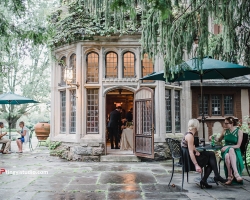 -skylands-castle-wedding-Cocktails