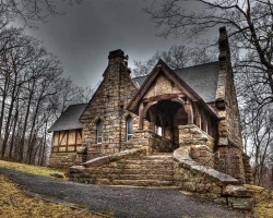 -skylands-manor-castle-chapel